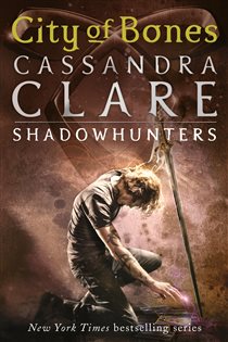 Book cover: The Mortal Instruments 1: City of Bones (Book 1 of The Mortal Instruments) by Cassandra Clare (preview)