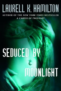 Book cover: Seduced By Moonlight (Book 3 of Merry Gentry) by Laurell K. Hamilton (preview)