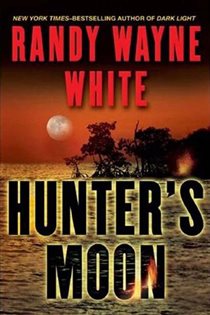 Book cover: Hunter's Moon (Book 14 of A Doc Ford Novel) by Randy Wayne White (preview)