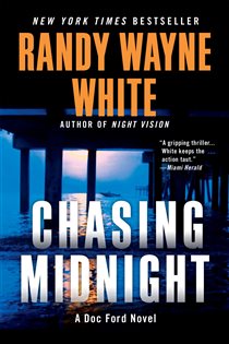 Book cover: Chasing Midnight (Book 19 of A Doc Ford Novel) by Randy Wayne White (preview)
